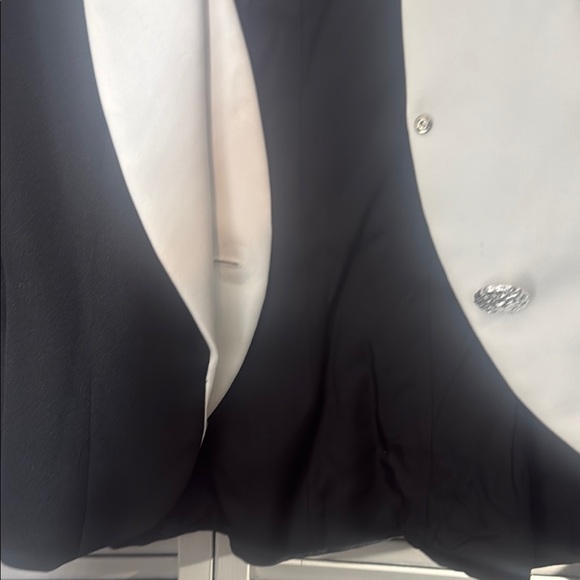 Alex Black and White Blazer - Picture 6 of 13
